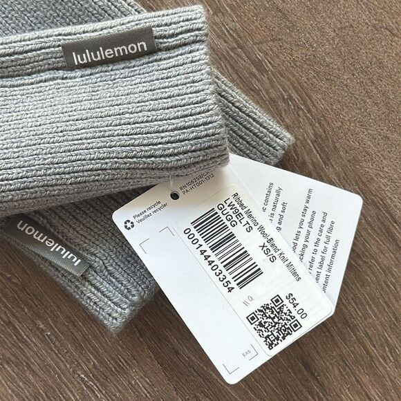 Lululemon Ribbed Merino Wool-Blend Knit Mittens Heathered Gull Grey NWT XS/S - Picture 5 of 5